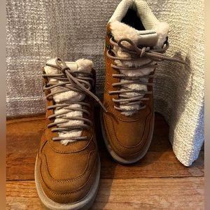 Ugg Highland Hi Goretex, Chestnut